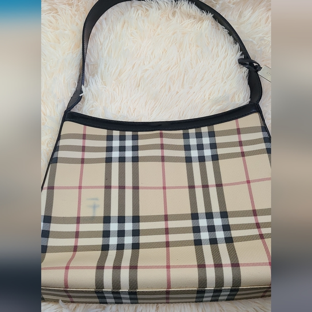 Burberry Classic House Check Shoulder Bag - Picture 7 of 13